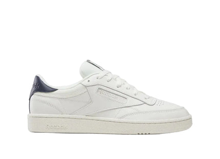 Zapatilla Reebok Club C 85 Unisex Crema Cuero Clásica 40 Años