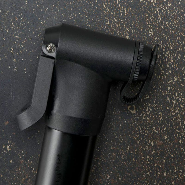 Bombín Bicicleta Blackburn Mountain AnyValve Negro