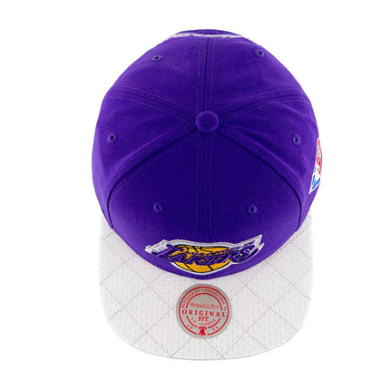 JOCKEY MITCHELL AND NESS LAKERS