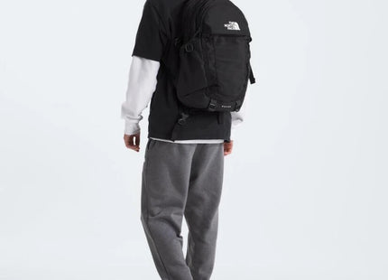Mochila The North Face Recon 30L Negro Notebook FlexVent Urbana