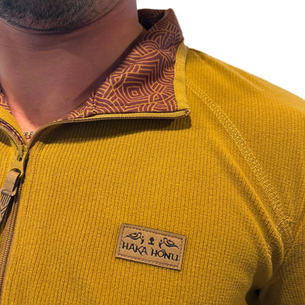 Poleron Haka Honu Taina Mostaza Oscuro