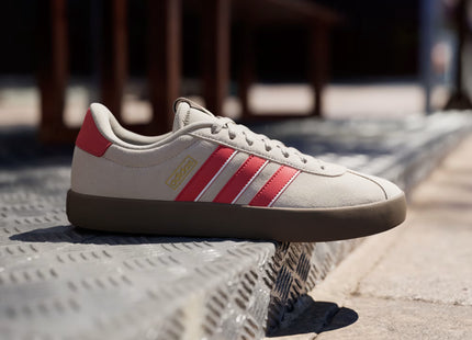 Zapatillas Adidas Beige 3 Lineas Rojas