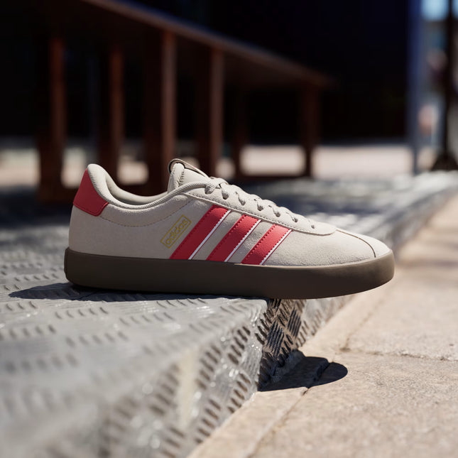 Zapatillas Adidas Beige 3 Lineas Rojas