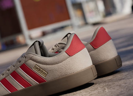Zapatillas Adidas Beige 3 Lineas Rojas