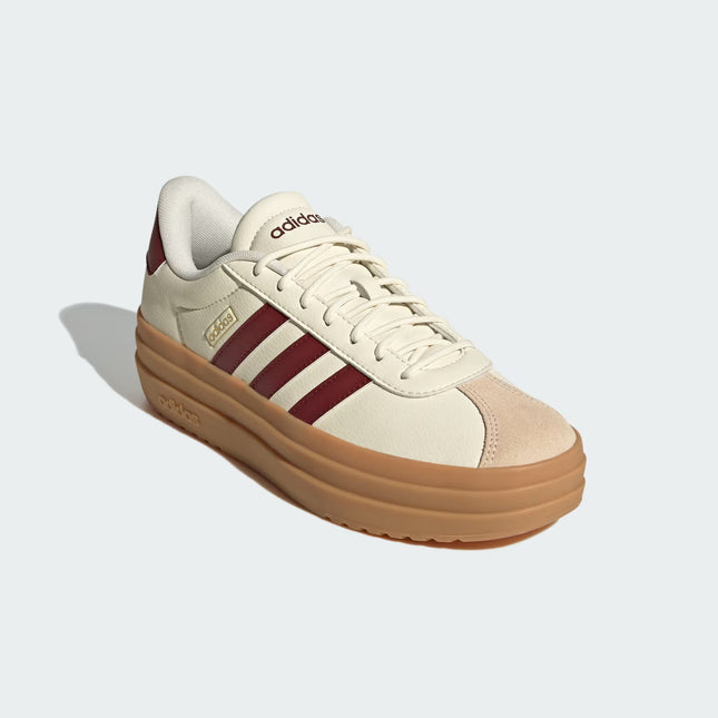 ZAPATILLA ADIDAS CON PLATAFORMA COURT BOLD LINEAS BURDEO