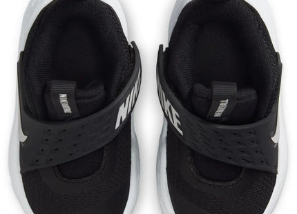 Zapatilla Nike Team Hustle D 12 Niño Negro Blanco Velcro