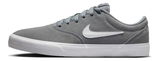 Zapatilla Nike Charge Suede Hombre Gris Blanco Skate