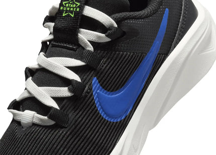 Zapatilla Nike Star Runner 4 Niño Negro Azul Presillas